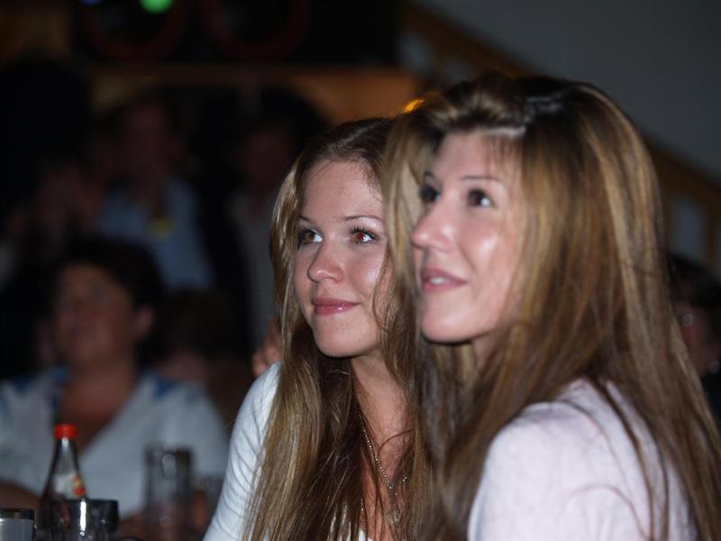 800x600 pixels (39K)