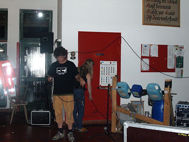 640x480 pixels (61K)