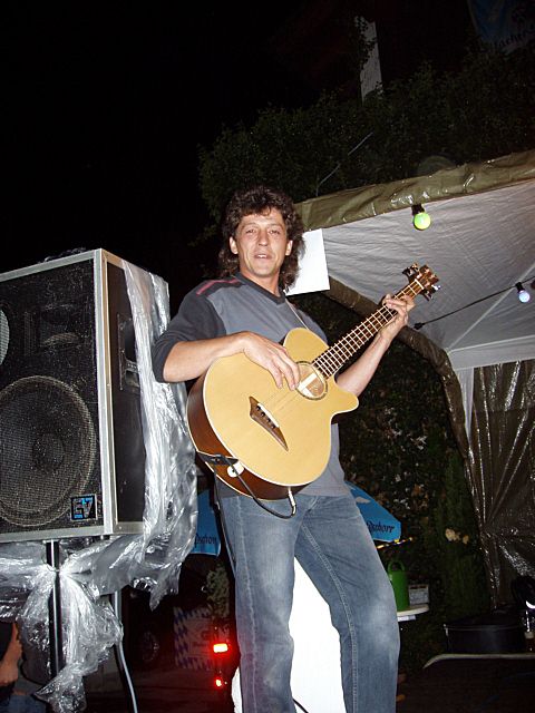 480x640 pixels (239K)