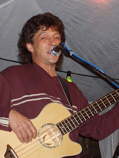 480x640 pixels (316K)