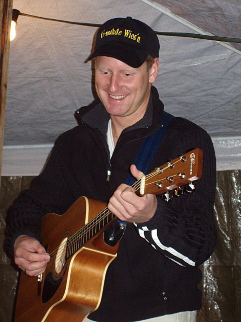 480x640 pixels (290K)