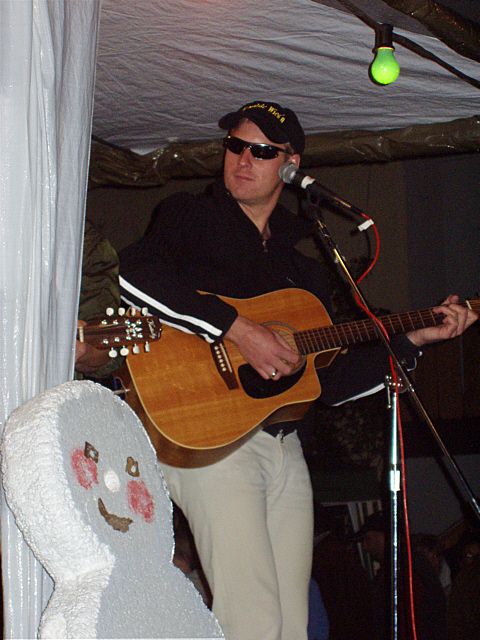 480x640 pixels (310K)