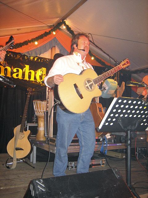 480x640 pixels (250K)