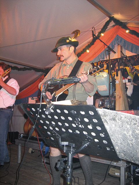 480x640 pixels (238K)