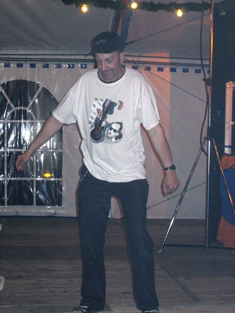 480x640 pixels (261K)