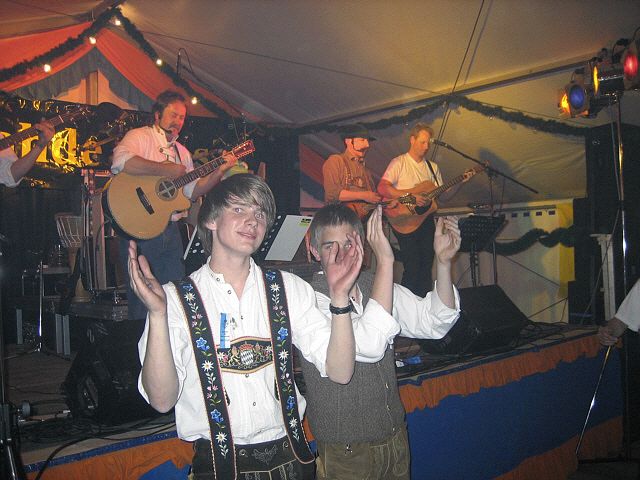 640x480 pixels (224K)