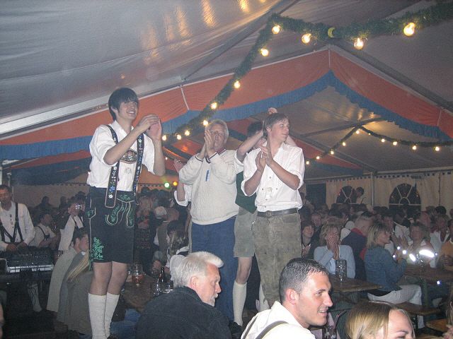 640x480 pixels (234K)