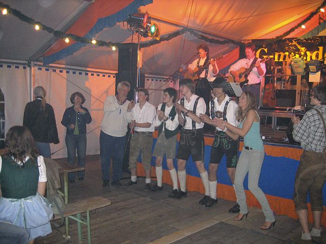 640x480 pixels (276K)