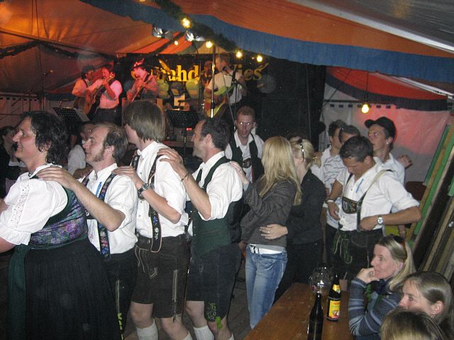 640x480 pixels (231K)