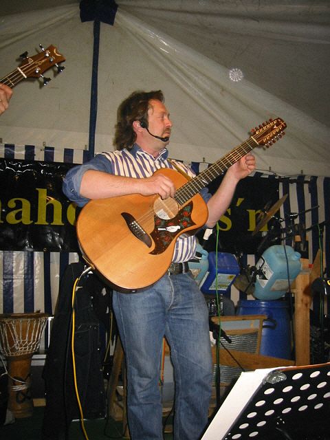 480x640 pixels (200K)