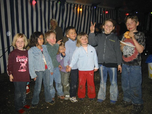 640x480 pixels (201K)