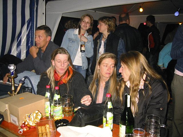 640x480 pixels (220K)