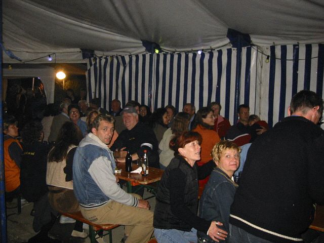 640x480 pixels (194K)