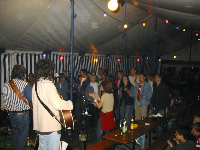 640x480 pixels (219K)