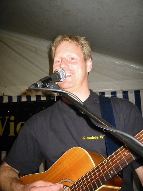 480x640 pixels (173K)