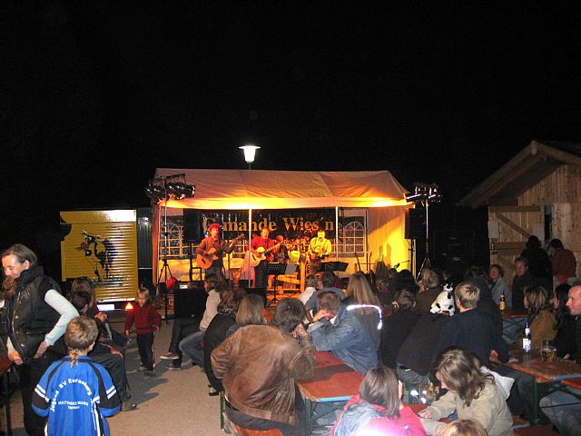 640x480 pixels (244K)