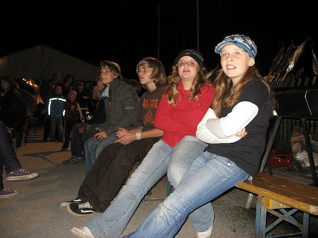 640x480 pixels (217K)