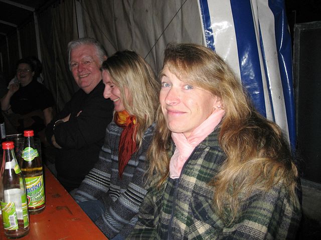 640x480 pixels (229K)