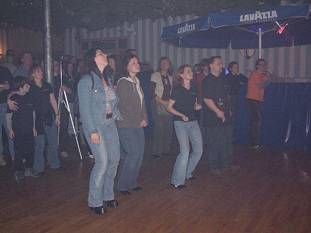 640x480 pixels (343K)