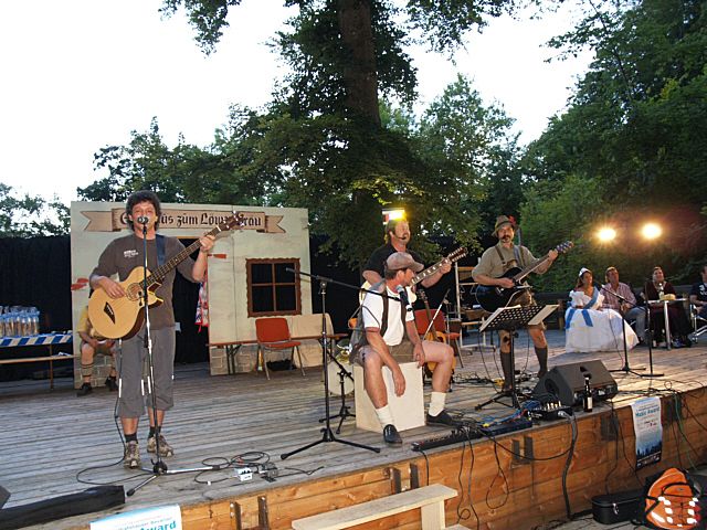 640x480 pixels (92K)