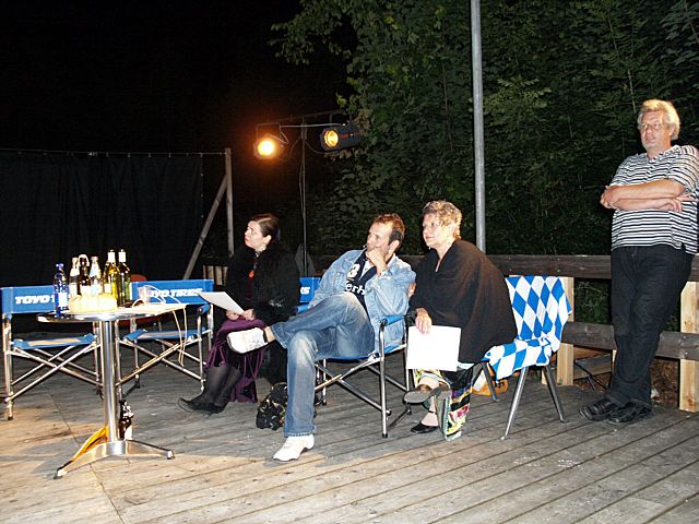 640x480 pixels (81K)