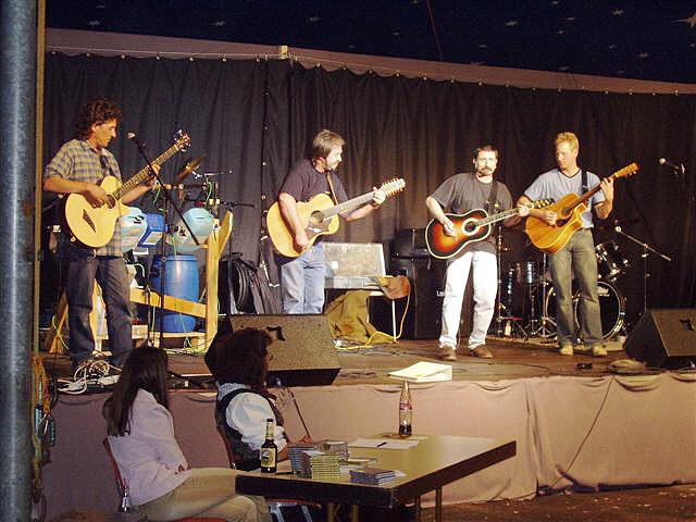 640x480 pixels (58K)