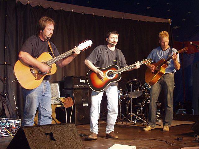 640x480 pixels (55K)