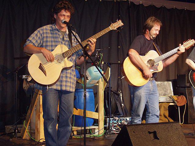 640x480 pixels (59K)