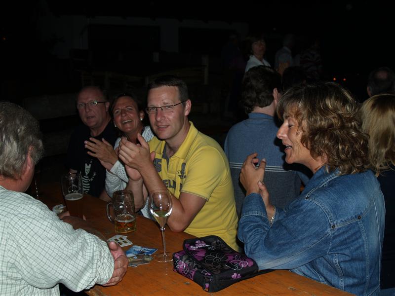 800x600 pixels (74K)