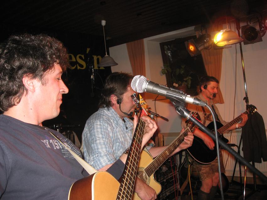 850x637 pixels (80K)