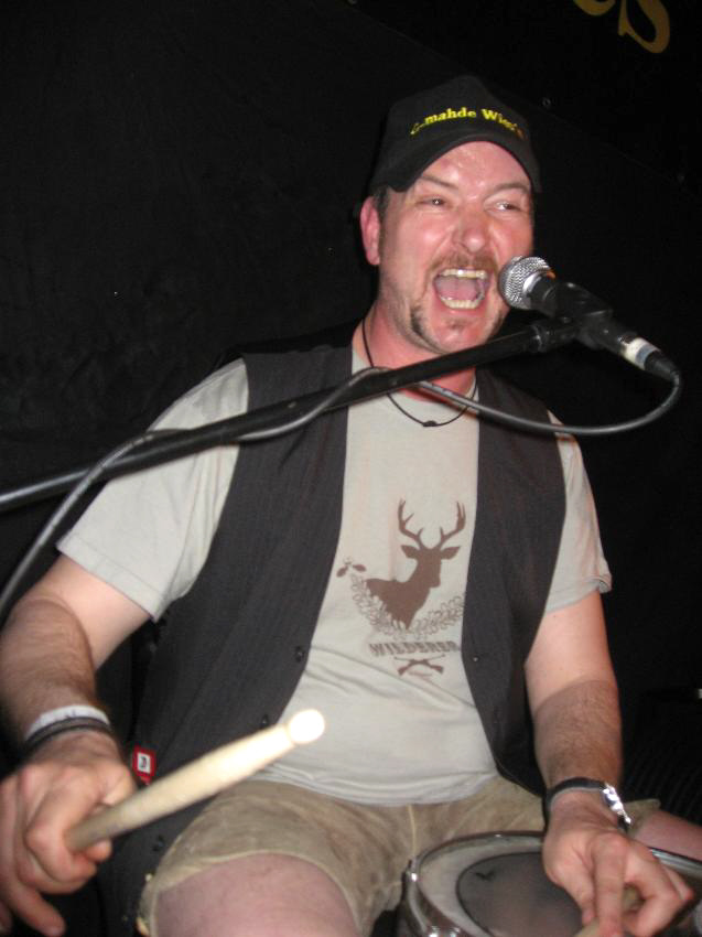 637x850 pixels (107K)