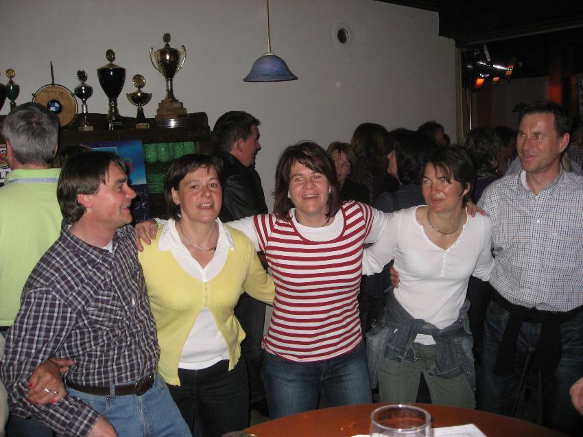 850x637 pixels (82K)