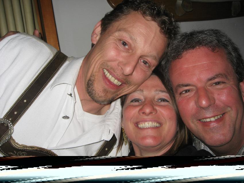 850x637 pixels (73K)