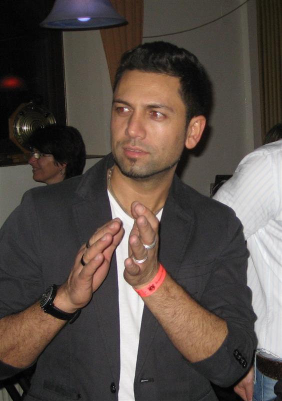 564x800 pixels (48K)