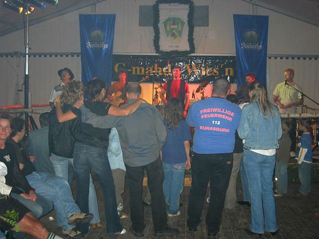 640x480 pixels (216K)