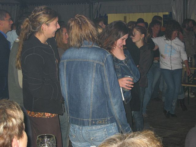 640x480 pixels (194K)