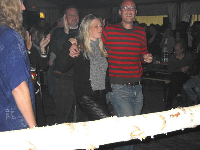 640x480 pixels (171K)