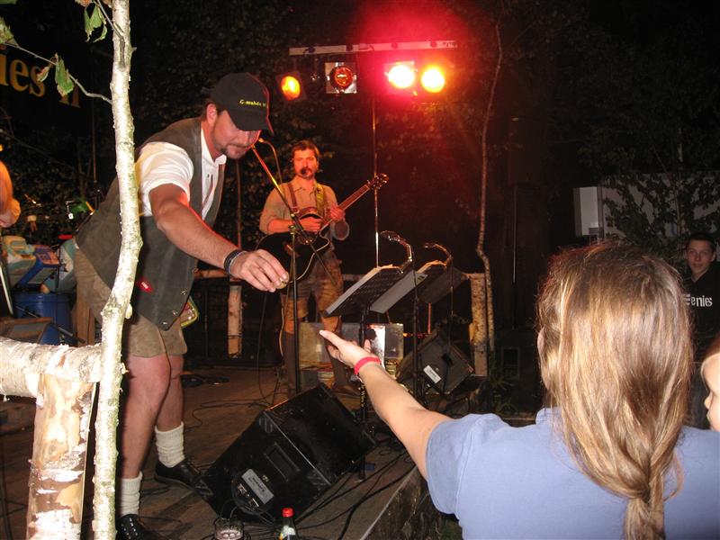 800x600 pixels (86K)