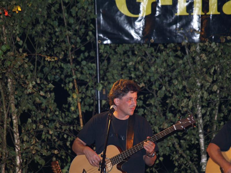 800x600 pixels (87K)