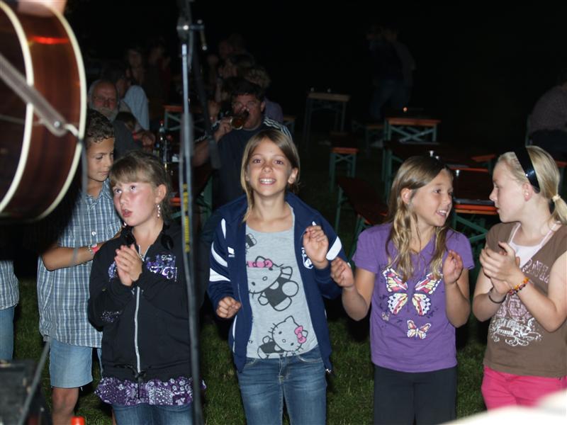 800x600 pixels (76K)