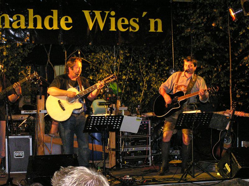 800x600 pixels (112K)