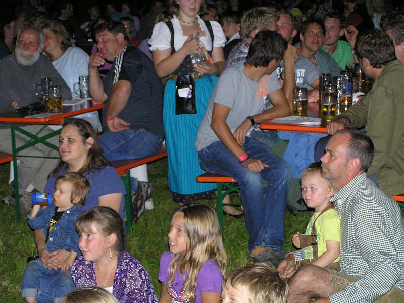 800x600 pixels (110K)