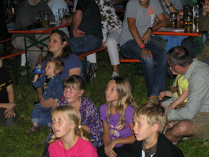 800x600 pixels (103K)