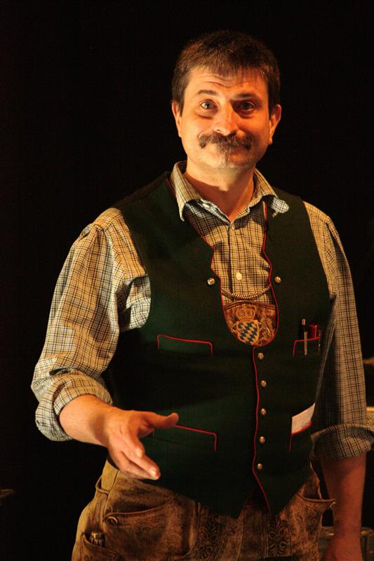 533x800 pixels (63K)