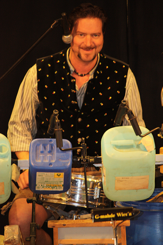 533x800 pixels (368K)