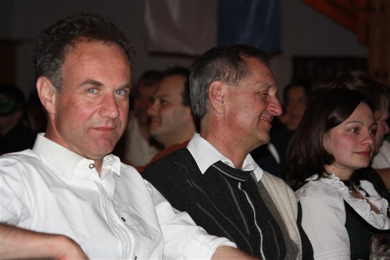 800x533 pixels (61K)