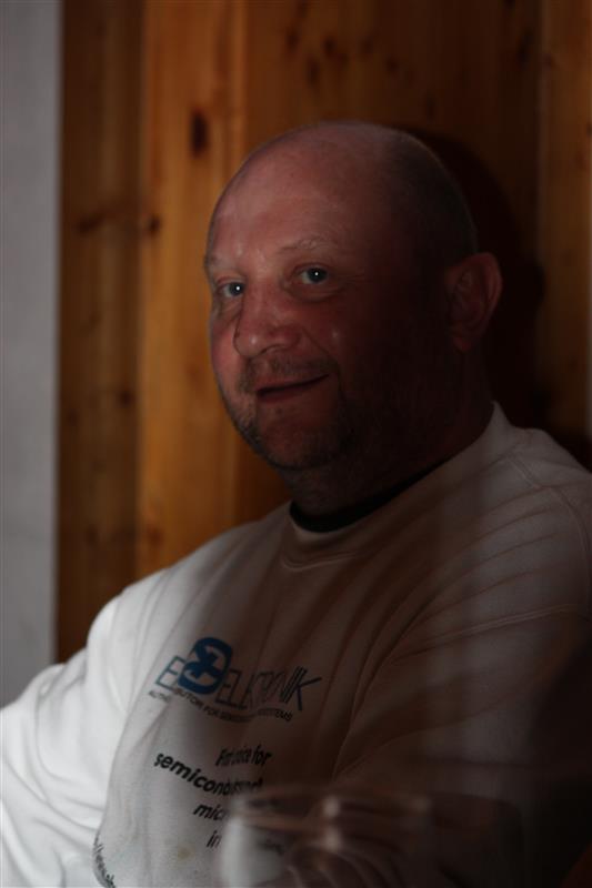 533x800 pixels (38K)