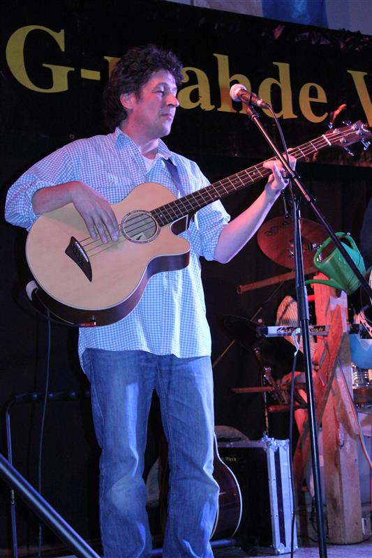 533x800 pixels (81K)