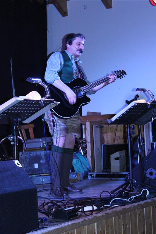 533x800 pixels (75K)