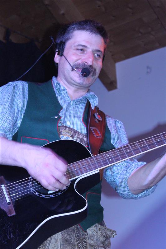 533x800 pixels (72K)